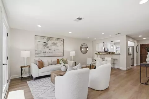 857 Carlisle Way 118, Sunnyvale, CA 94087