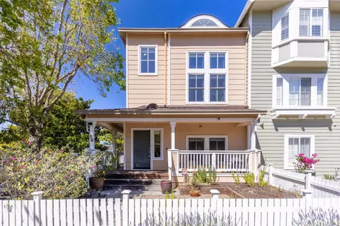 10 Creekside Ln, San Mateo, CA 94401