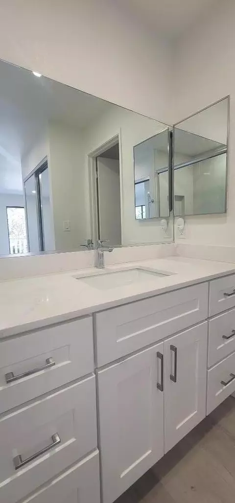 Bath - 1105 Devonwood, Hercules, CA 94547 photo 1 of 4