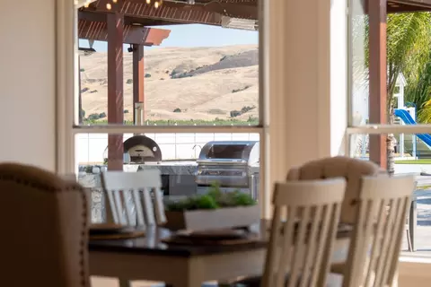 Dining - 194 Lantz Dr, Morgan Hill, CA 95037 photo 5 of 5