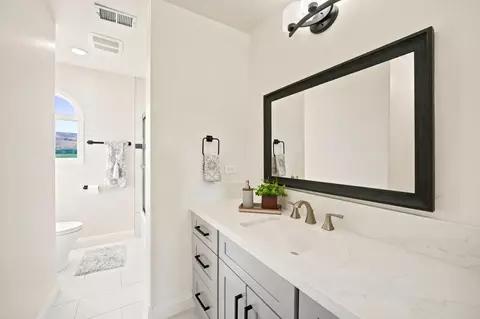 Bath - 194 Lantz Dr, Morgan Hill, CA 95037 photo 6 of 7