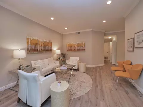 306 Shadow Run Dr, San Jose, CA 95110