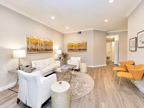 306 Shadow Run Dr, San Jose, CA 95110