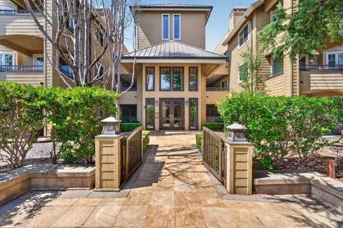 1155 Merrill St 104, Menlo Park, CA 94025