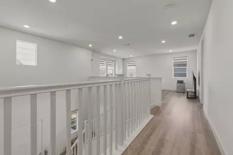Entry Way - 3086 Leeds Ln, Tracy, CA 95377 photo 10 of 10