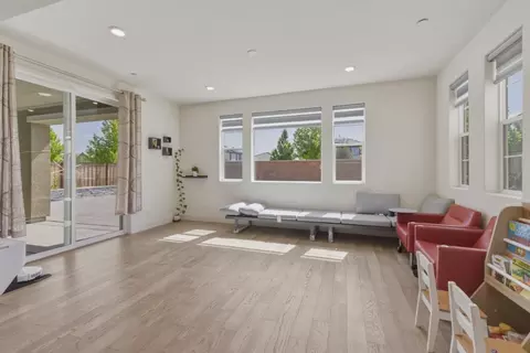 Living - 3086 Leeds Ln, Tracy, CA 95377 photo 3 of 3
