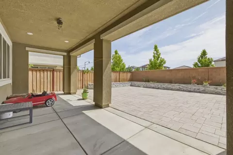 Exterior - 3086 Leeds Ln, Tracy, CA 95377 photo 4 of 9