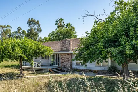 Exterior - 3205 Fifield Rd, Pleasant Grove, CA 95668 photo 3 of 7