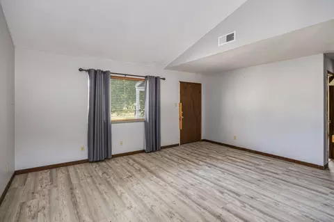 Living - 3205 Fifield Rd, Pleasant Grove, CA 95668 photo 4 of 6