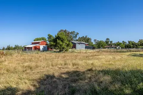 Exterior - 3205 Fifield Rd, Pleasant Grove, CA 95668 photo 6 of 7