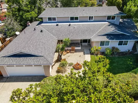 2091 Robinhood Ln, Los Altos, CA 94024