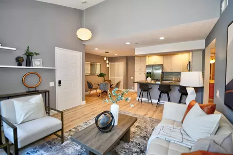 Living - 181 E Warren Cmn, Fremont, CA 94539 photo 2 of 4