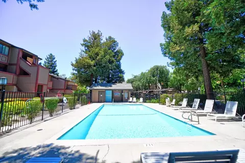 Exterior - 181 E Warren Cmn, Fremont, CA 94539 photo 5 of 7