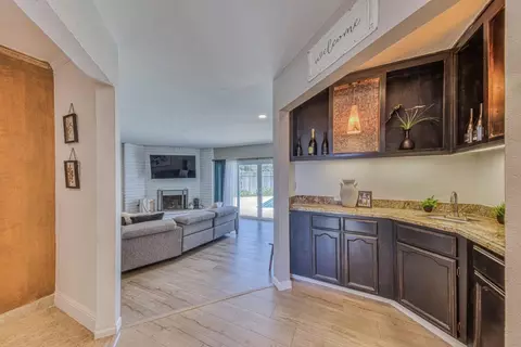 Entry Way - 9625 Oracle Oak Pl, Salinas, CA 93907 photo 2 of 4