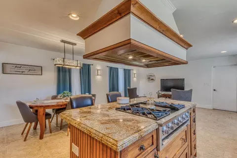 Kitchen - 9625 Oracle Oak Pl, Salinas, CA 93907 photo 3 of 7