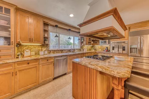 Kitchen - 9625 Oracle Oak Pl, Salinas, CA 93907 photo 4 of 7