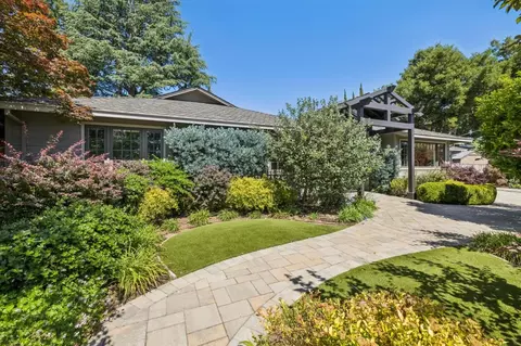 546 Cecelia Ct, Los Altos, CA 94022