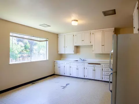 Kitchen - 7515 Chestnut St, Gilroy, CA 95020 photo 1 of 2