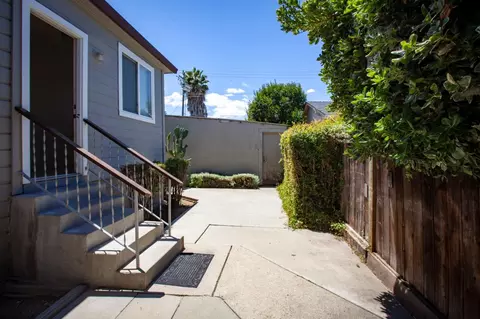 Exterior - 7515 Chestnut St, Gilroy, CA 95020 photo 5 of 10