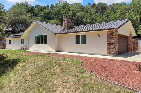 425 Echo Valley Rd, Salinas, CA 93907