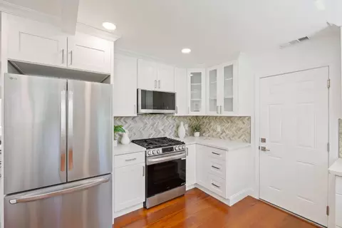 Kitchen - 552 Borregas Ave, Sunnyvale, CA 94085 photo 3 of 3