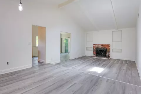Living - 136 Dutch Flat Rd, Vallejo, CA 94589 photo 2 of 6
