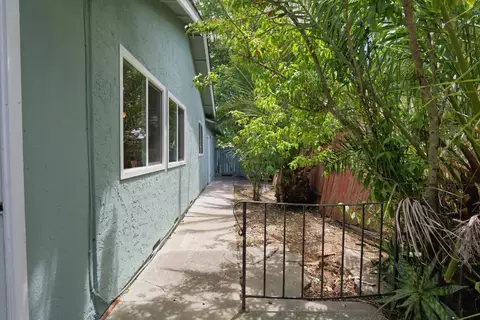 Exterior - 136 Dutch Flat Rd, Vallejo, CA 94589 photo 3 of 4