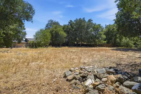 Exterior - 10621 Madera Dr, Cupertino, CA 95014 photo 3 of 21