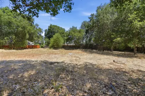 Exterior - 10621 Madera Dr, Cupertino, CA 95014 photo 10 of 21