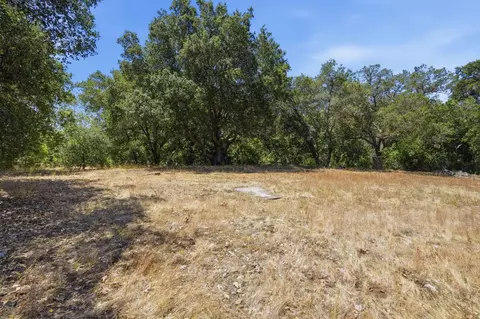 Exterior - 10621 Madera Dr, Cupertino, CA 95014 photo 12 of 21