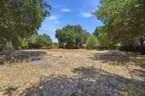 Exterior - 10621 Madera Dr, Cupertino, CA 95014 photo 5 of 21