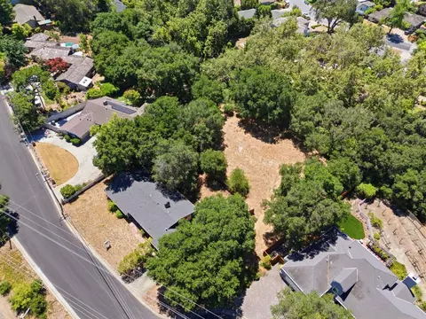 View/Area - 10621 Madera Dr, Cupertino, CA 95014 photo 4 of 17
