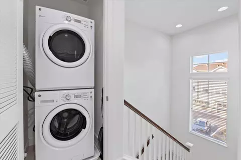 2041 Atlas Loop, Mountain View, CA 94043 photo 37