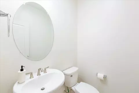 2041 Atlas Loop, Mountain View, CA 94043 photo 23