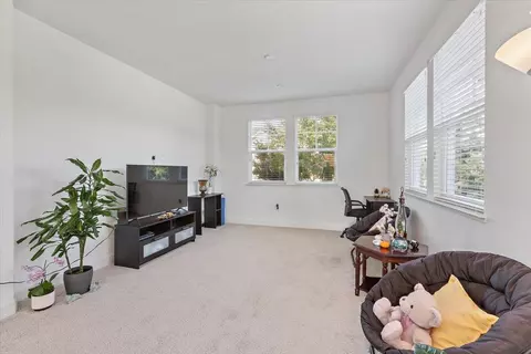 2041 Atlas Loop, Mountain View, CA 94043 photo 18