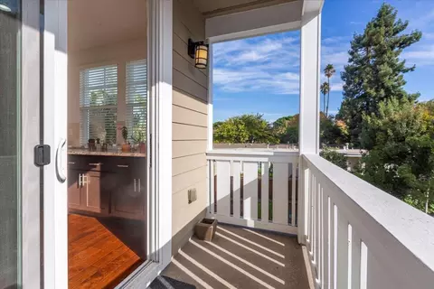 2041 Atlas Loop, Mountain View, CA 94043 photo 5