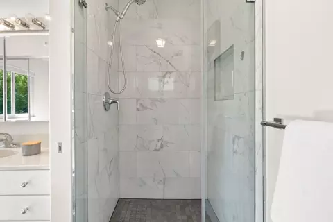 Bath - 10198 Cass Pl, Cupertino, CA 95014 photo 5 of 6