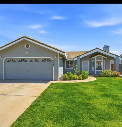 3848 Prince George Ln, Riverbank, CA 95367