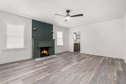Living - 513 Arch St, Martinez, CA 94553 photo 2 of 2