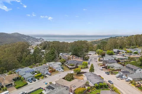 View/Area - 1055 View Way, Pacifica, CA 94044 photo 1 of 3