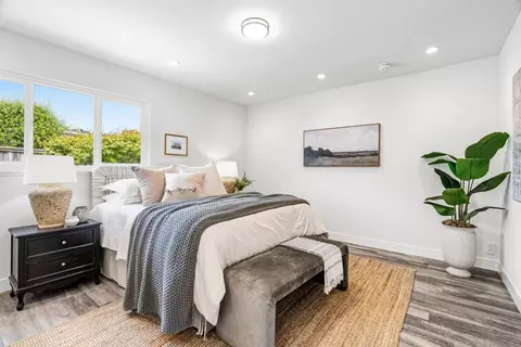 Bedroom - 1055 View Way, Pacifica, CA 94044 photo 1 of 3