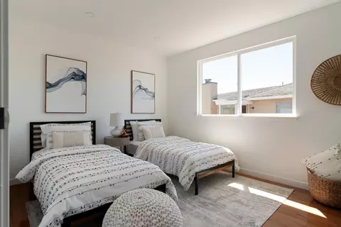 Bedroom - 203 Golden Bay Dr, Pacifica, CA 94044 photo 4 of 4