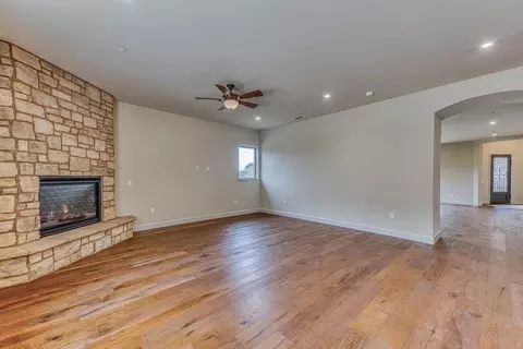 Living - 15135 Big Sky Ln, Salinas, CA 93908 photo 6 of 7