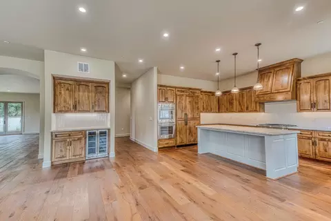 Kitchen - 15135 Big Sky Ln, Salinas, CA 93908 photo 2 of 5