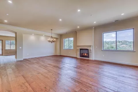 Living - 15135 Big Sky Ln, Salinas, CA 93908 photo 1 of 7