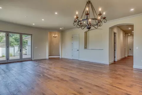 Living - 15135 Big Sky Ln, Salinas, CA 93908 photo 4 of 7