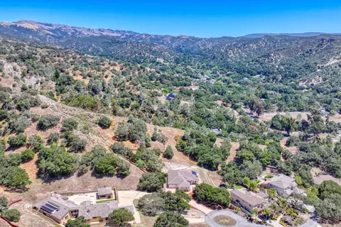 View/Area - 15135 Big Sky Ln, Salinas, CA 93908 photo 5 of 9