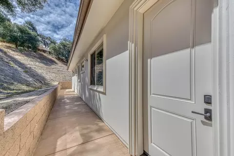 Entry Way - 15135 Big Sky Ln, Salinas, CA 93908 photo 4 of 4