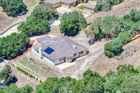 View/Area - 15135 Big Sky Ln, Salinas, CA 93908 photo 7 of 9