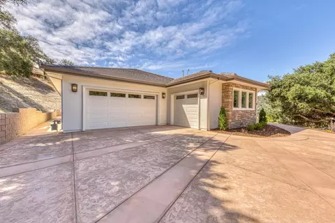 Exterior - 15135 Big Sky Ln, Salinas, CA 93908 photo 8 of 9